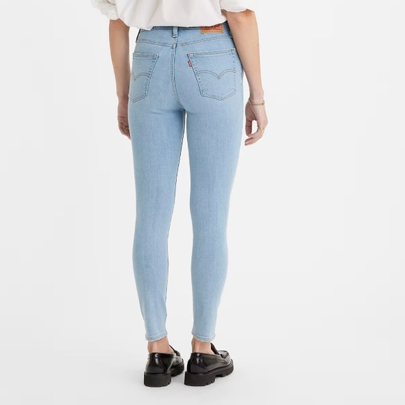 Levi’s 721 High-Rise Skinny Jeans - Picture 3 of 7